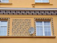 U průhonu 21 - detail obnoveného zdobení.