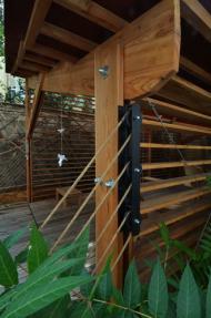 Detail mechanismu zavírání vchodu