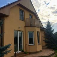 Revitalizace fasády, odstranění řas a plísní