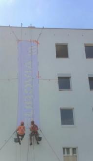 Odstranění biologického napadení a nátěr fasády - Eurovia