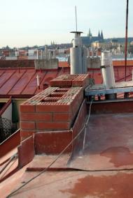 Stavba komínu z lícovek