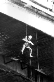 Hrobník vede horoškolu (Most inteligence)