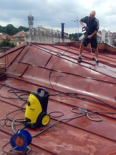 Čištění střechy