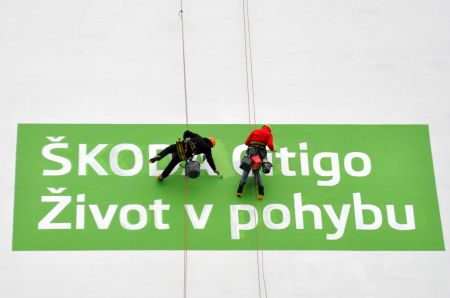 Malovaná reklama na Škodu Citigo